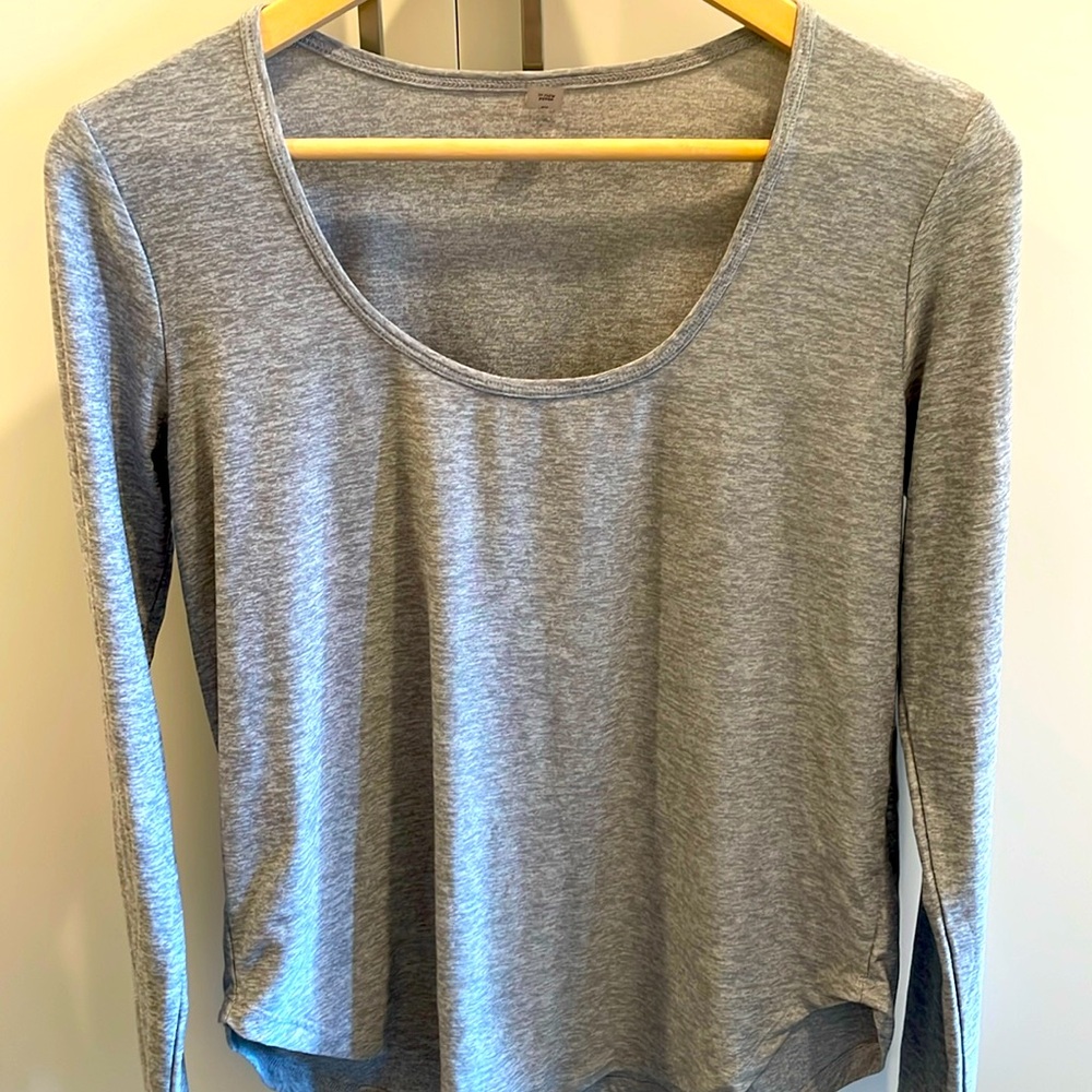 Beyond Yoga like new featherweight top